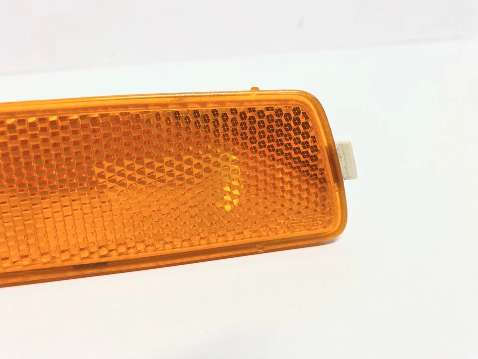 05-10 大众捷达高尔夫帕萨特前保险杠右侧标记信号 1K5 945 072A — 第 3/4 张图片