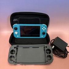 Nintendo Switch Lite 512kb Console in Turquoise with charger and carrying case