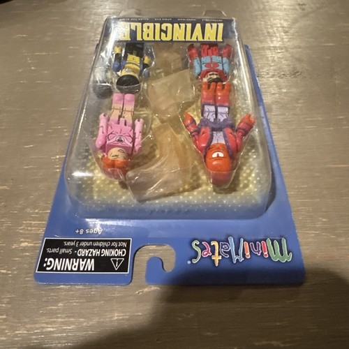 Diamond Select Toys Art Asylum MiniMates Invincible Set Omni-Man Atom Eve Allen - Picture 5 of 5