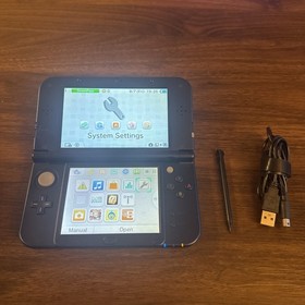 Nintendo NEW 3DS LL XL Metallic Blue Console Charging Cable & Stylus