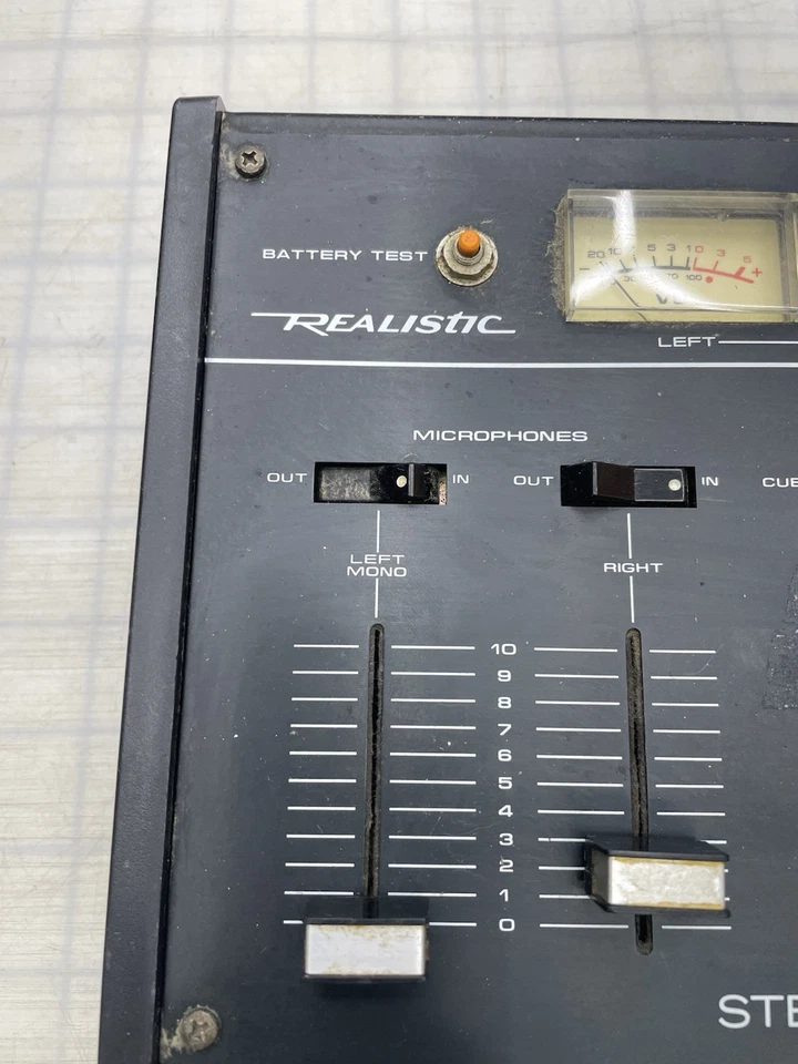 Realistic Stereo Mixer Model 32-1100a Radio Shack No Power Cord Untested As-Is - Image 2 of 4