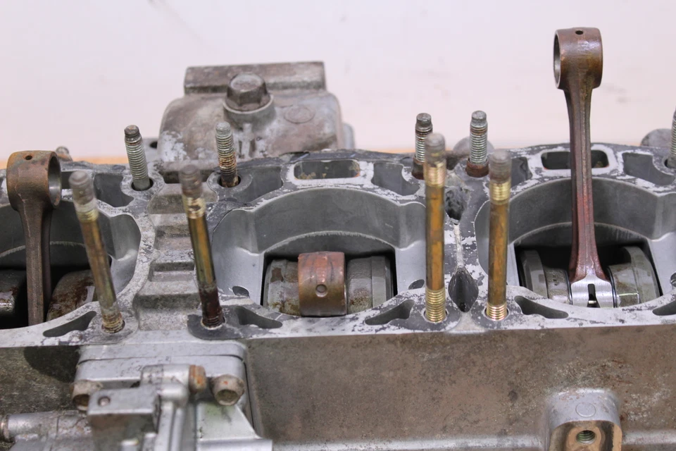 Yamaha V-Max 4 750 VMax 1992 92 extremo inferior estuches manivela  Foto 4 de 4