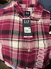 GAP Women’s Long Sleeve Boyfriend Flannel. Size S! I Have Multiple Of These.
