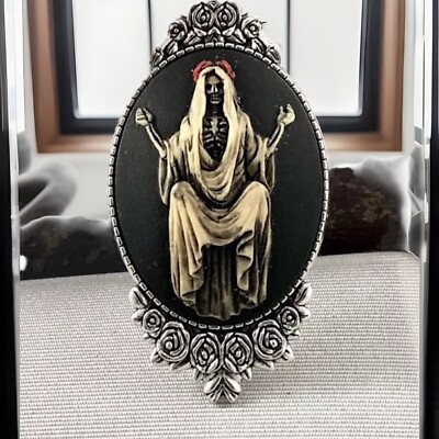 Santa Muerte Cameo Brooch Pin, Day of the Dead, Halloween Skull, Angel of Death