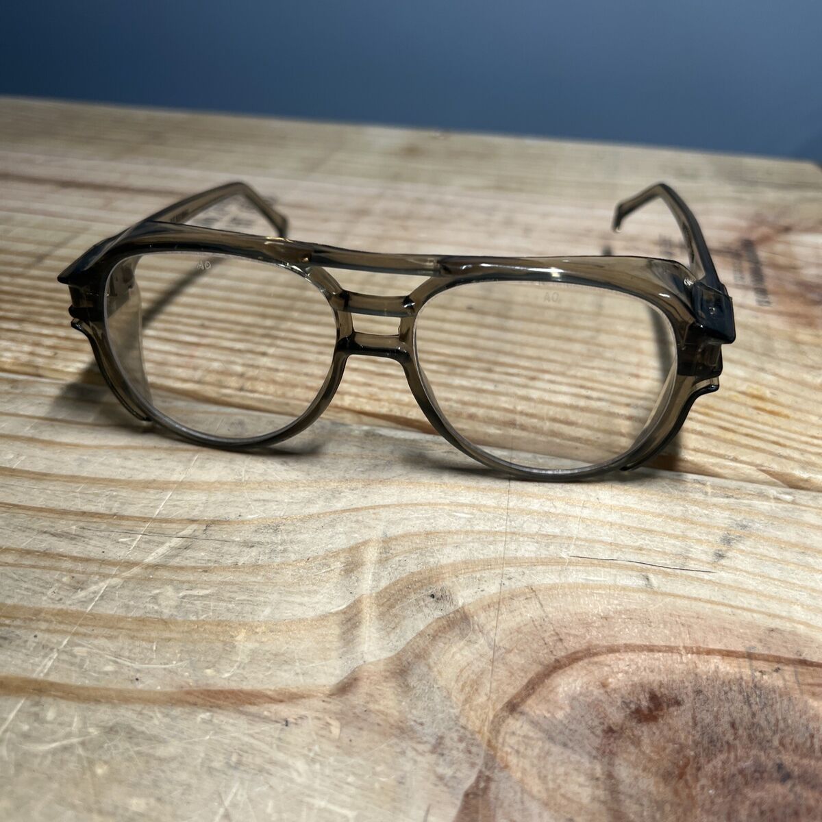 GREY AMERICAN OPTICAL SAFETY GLASSES Z87 5 3/4 WITH SIDE GREY AMERICAN OPTICAL SAFETY GLASSES Z87 5 3/4 WITH SIDE