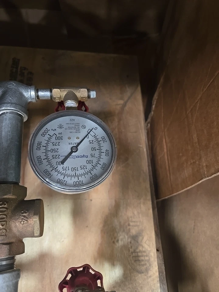 Válvula de retención de alarma Tyco AV-1 300PSI 8"  Foto 3 de 4