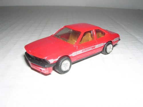 HERPA #3500 B.M.W. 633 C.S.I. Alpina "Rojo" H.O. Escala 1/87 | Zustand: Used