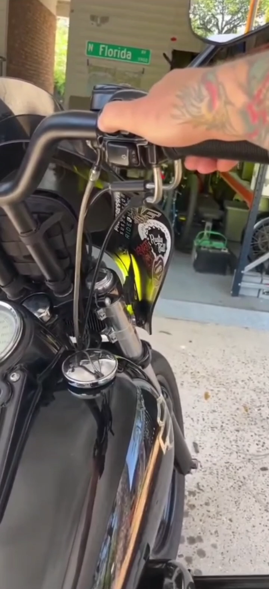 Exhaust Harley-Davidson 2 Into 1 For Dyna Street Bob Fits HD
