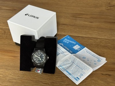 Lorus Kinder Uhr Analog Stoff Sport 36mm 5ATM Uhr RRX89FX9 schwarz