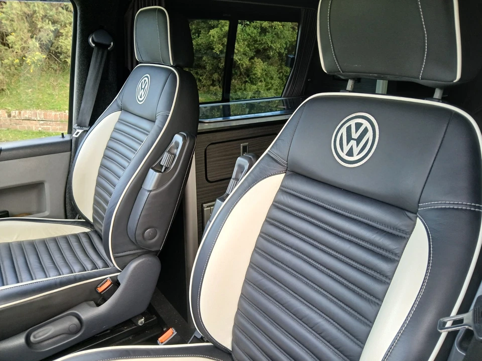 Volkswagen T5 Transporter Camper - Image 3 of 4