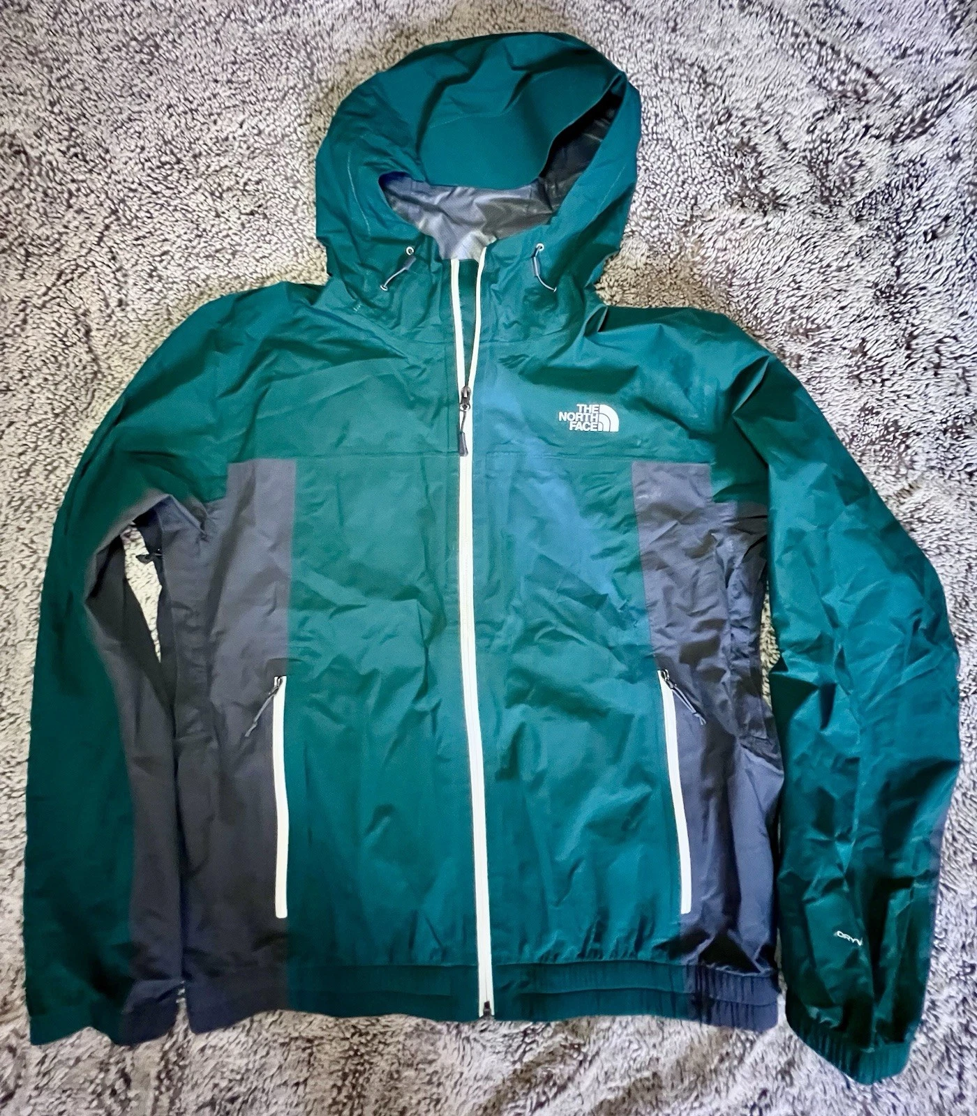 The North Face HLand Tech green outdoor hiking windbreaker jacket Men’s L