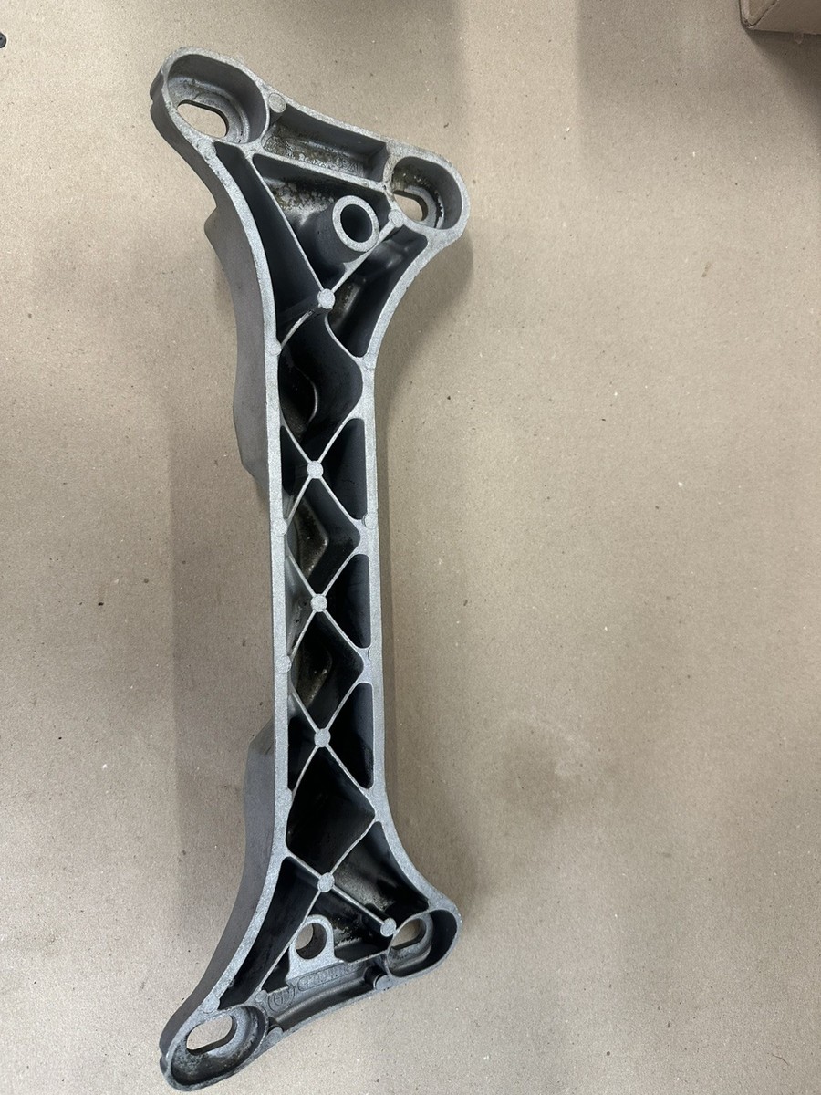 BMW E46 Manual Transmission Cross Member Bracket 1094683 for sale