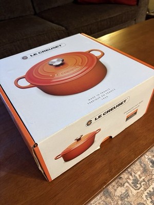 NEW! NIB ~ Le Creuset Signature Round Dutch Oven, 7.25 qt. - Flame (orange)