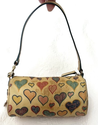 Vintage Dooney Bourke Rainbow Crayon Hearts Mini Barrow Schultertasche - Bild 1 von 15