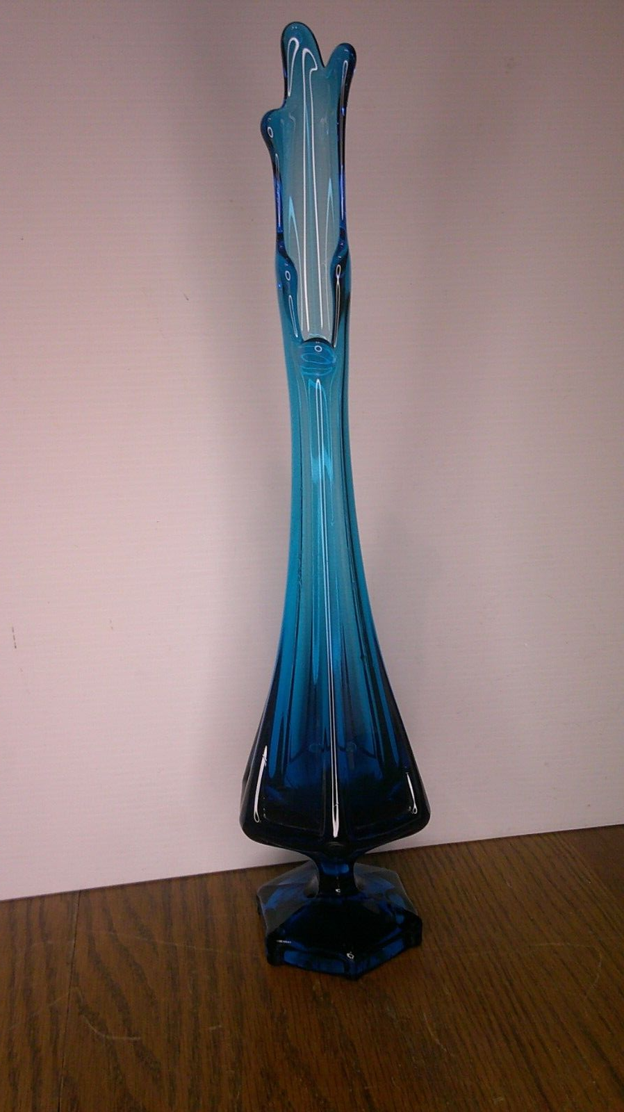Picture 1 of 8