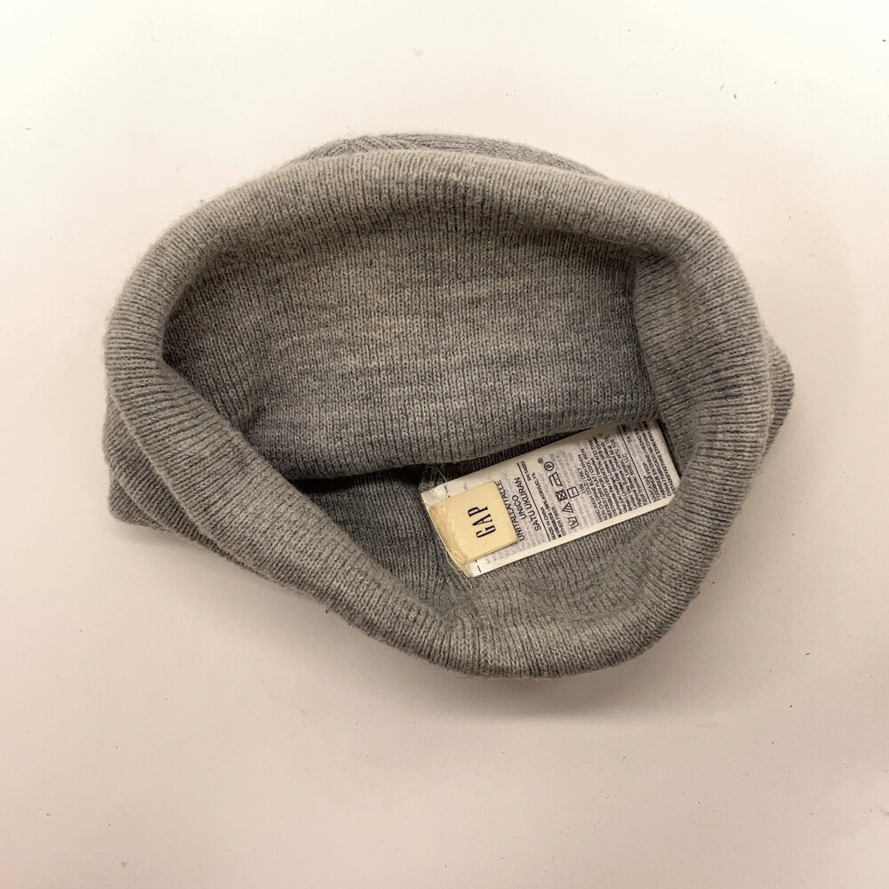 Gap basic gray winter cuff hat see notes - image 4