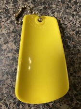 NEW Tupperware Vintage Yellow Shoe Horn with Ball Chain Key Chain 1225