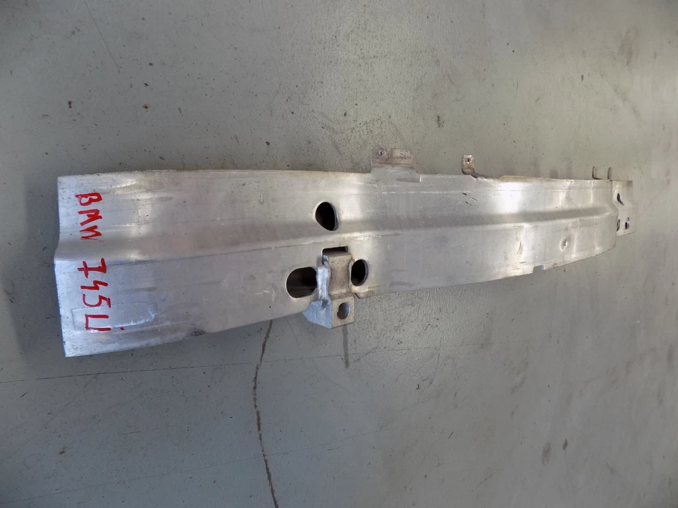 Оригинальная усиленная ударная скоба для заднего бампера 02–05 BMW 745Li - Изображение 3 из 4