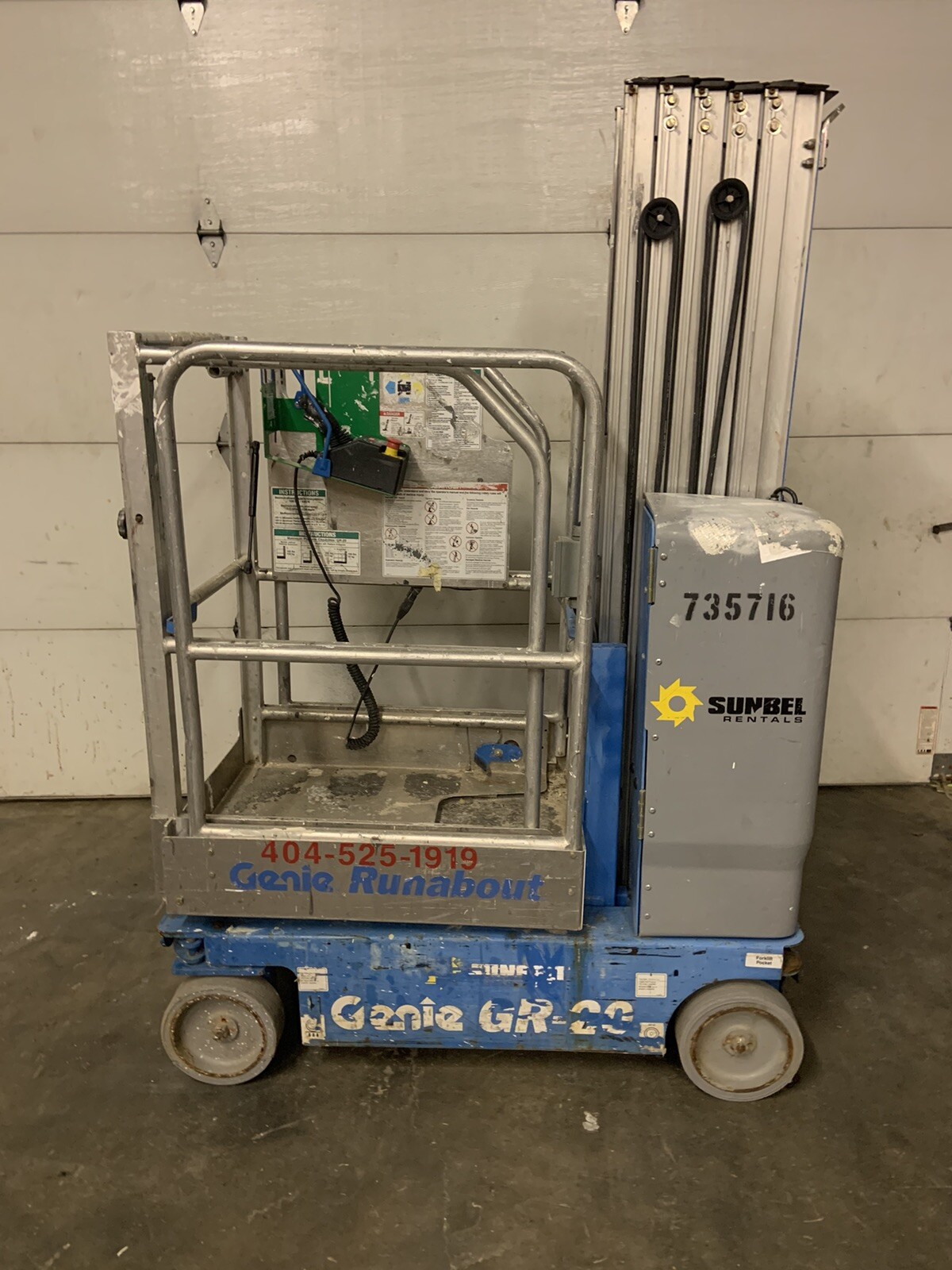 2015 GENIE GR20 20’ ELECTRIC RUNABOUT SCISSOR VERTICAL MAST DRIVABLE