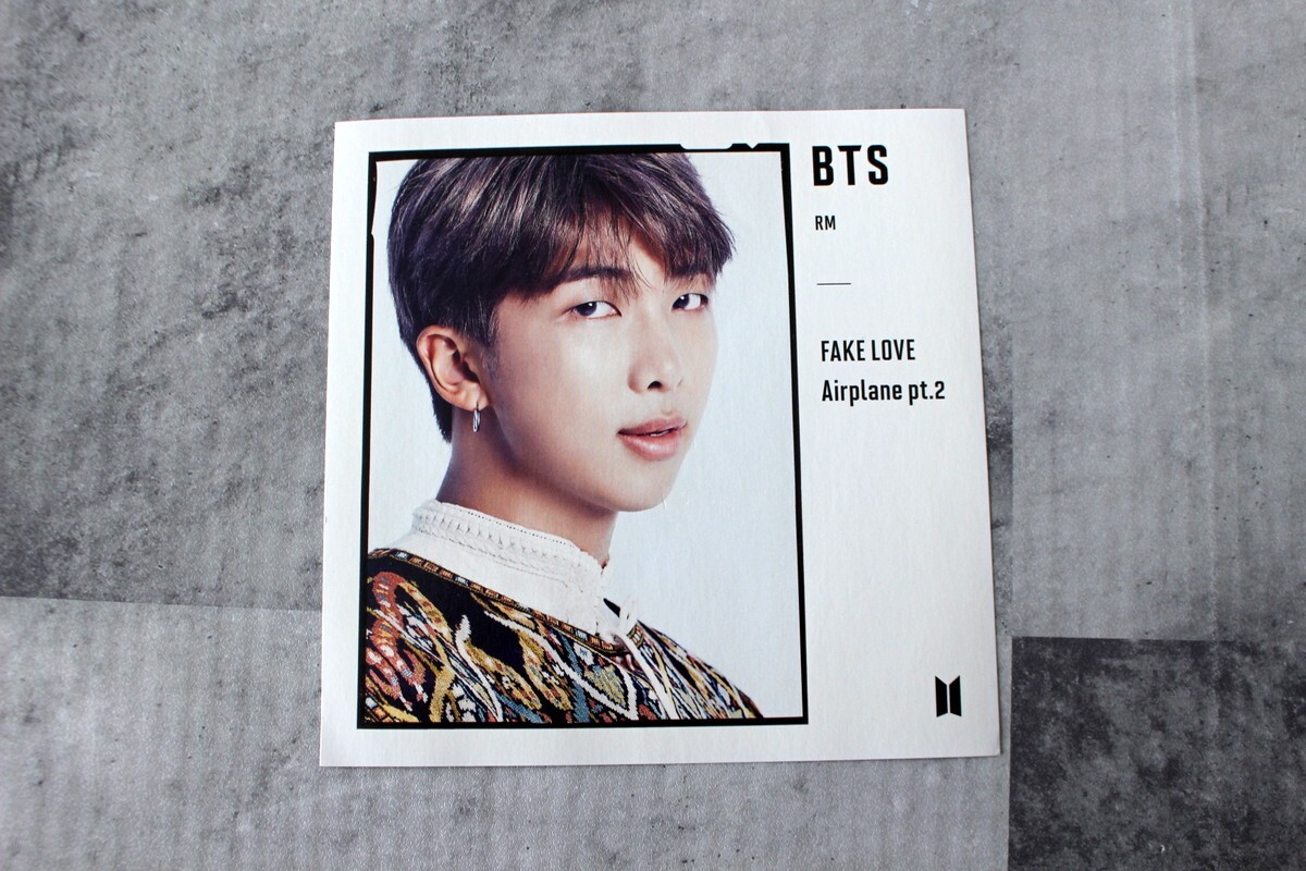 FAKE LOVE 公式 トレカ SET x7 BTS Fake Love Photocard CD Jacket size Japan Single