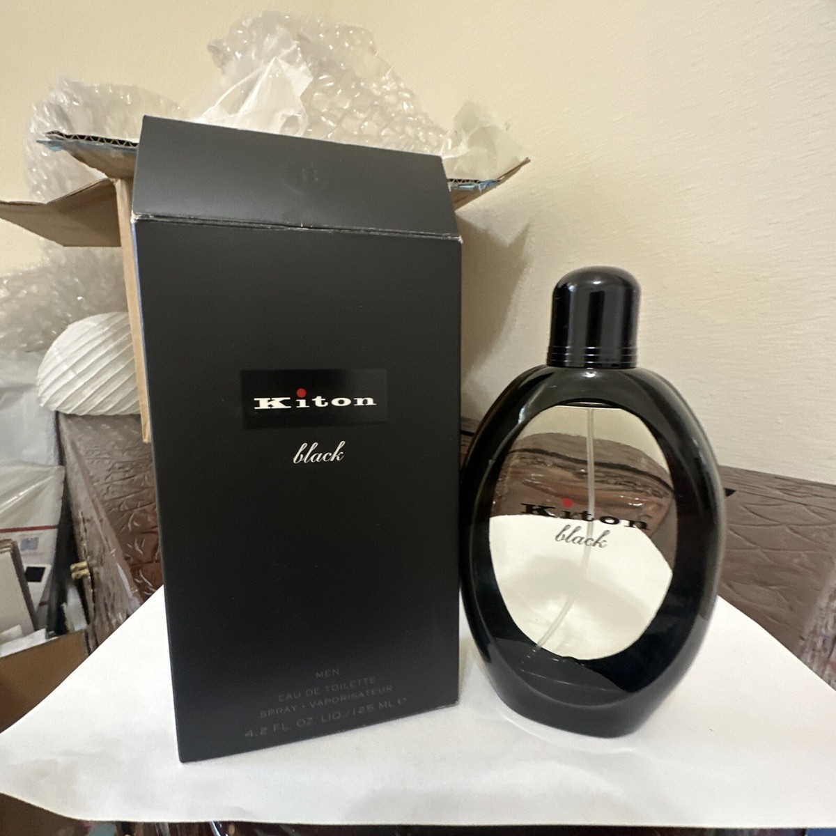 Kiton Black by Kiton Eau De Toilette Spray 4.2 oz 125ml Men Kiton Black by Kiton Eau De Toilette Spray 4.2 oz 125ml Men