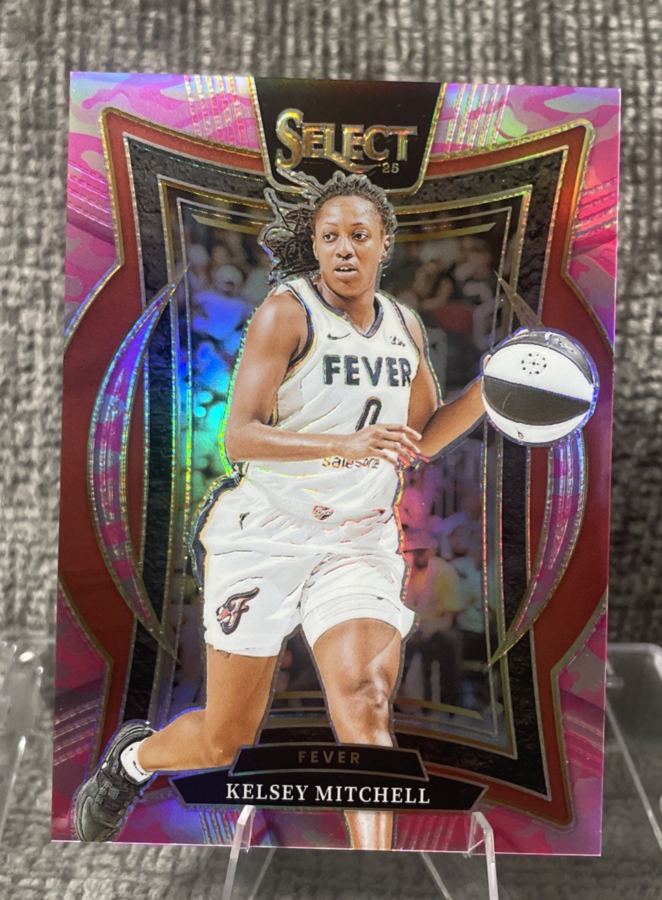 WNBA 2025 Panini Select Concourse Kelsey Mitchell Fever #44 Pink Camo 143/175