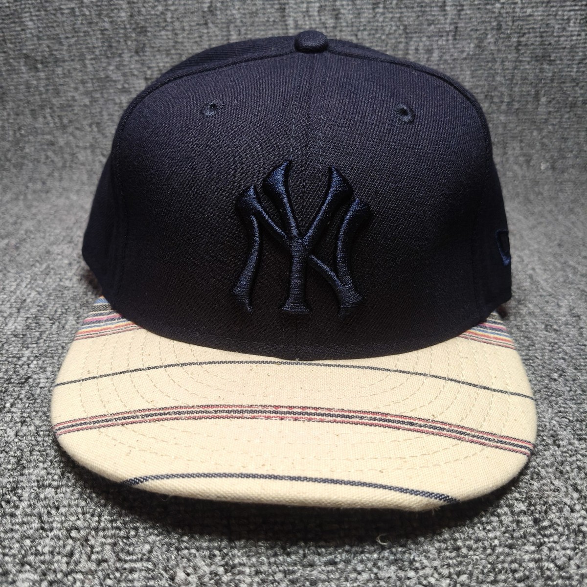 New Era 9FIFTY New York Yankees Navy Blue Striped Brim Snapback Hat