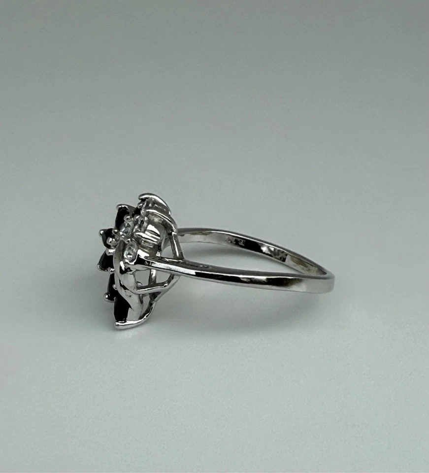 Avon Sterling Silver Genuine BLACK SAPPHIRE Marquise Ring Size 9 - Image 2 of 4