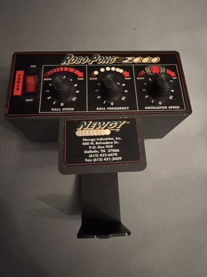 Original Newgy Robo Pong 2000 Tischtennis Roboter Steuerung nur Controller