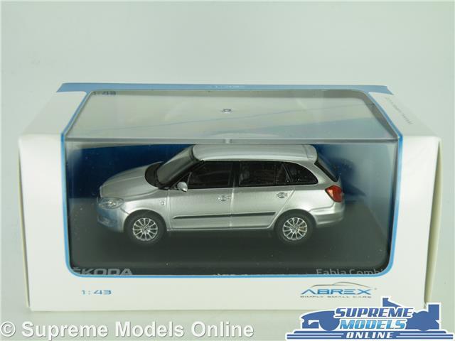 Škoda Fabia ② ミニカーセット 1/72 Škoda Fabia ② ミニカーセット 1/72 Skoda Fabia II /Red
