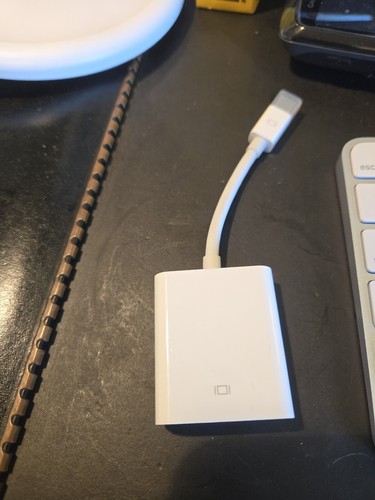 Apple OEM Original (A1307) Mini DisplayPort to VGA Adapter - White Used