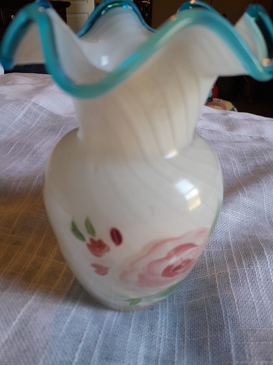 Vtg Unmarked Fenton? White Swirl Opalescent Handpainted Vase W