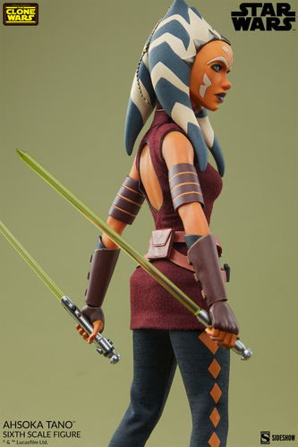 STAR WARS / CLONE WARS~AHSOKA TANO~ANIMATED SIXTH SCALE FIGURE~SIDESHOW~MIBS - Picture 9 of 13