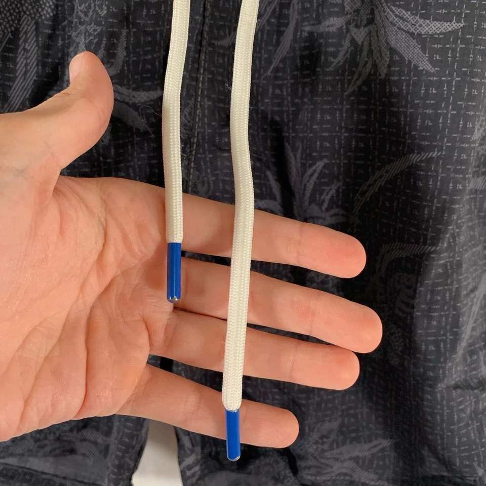 Bañador Tommy Bahama Para Hombre Gris Medio Floral Hawaiano Forrado con Cordón Foto 3 de 4