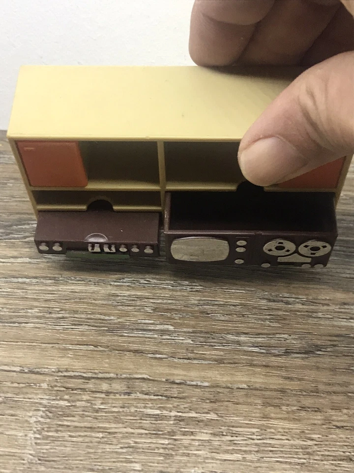 FISHER-PRICE VINTAGE AÑOS 70 CASA DE MUÑECAS DECORADOR CENTRO DE ENTRETENIMIENTO Foto 2 de 4