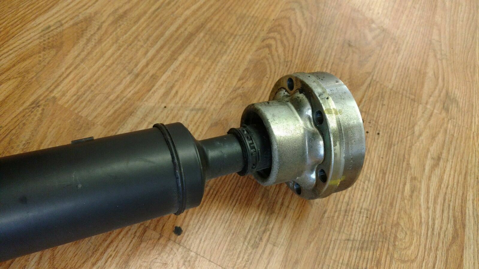 LAMBORGHINI AVENTADOR TORQUE TUBE PROPELLER DRIVE SHAFT OEM 470521101A