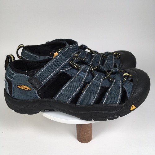 Keen Sandals Big Kids Size 2 Blue With Black Soles - Picture 2 of 6