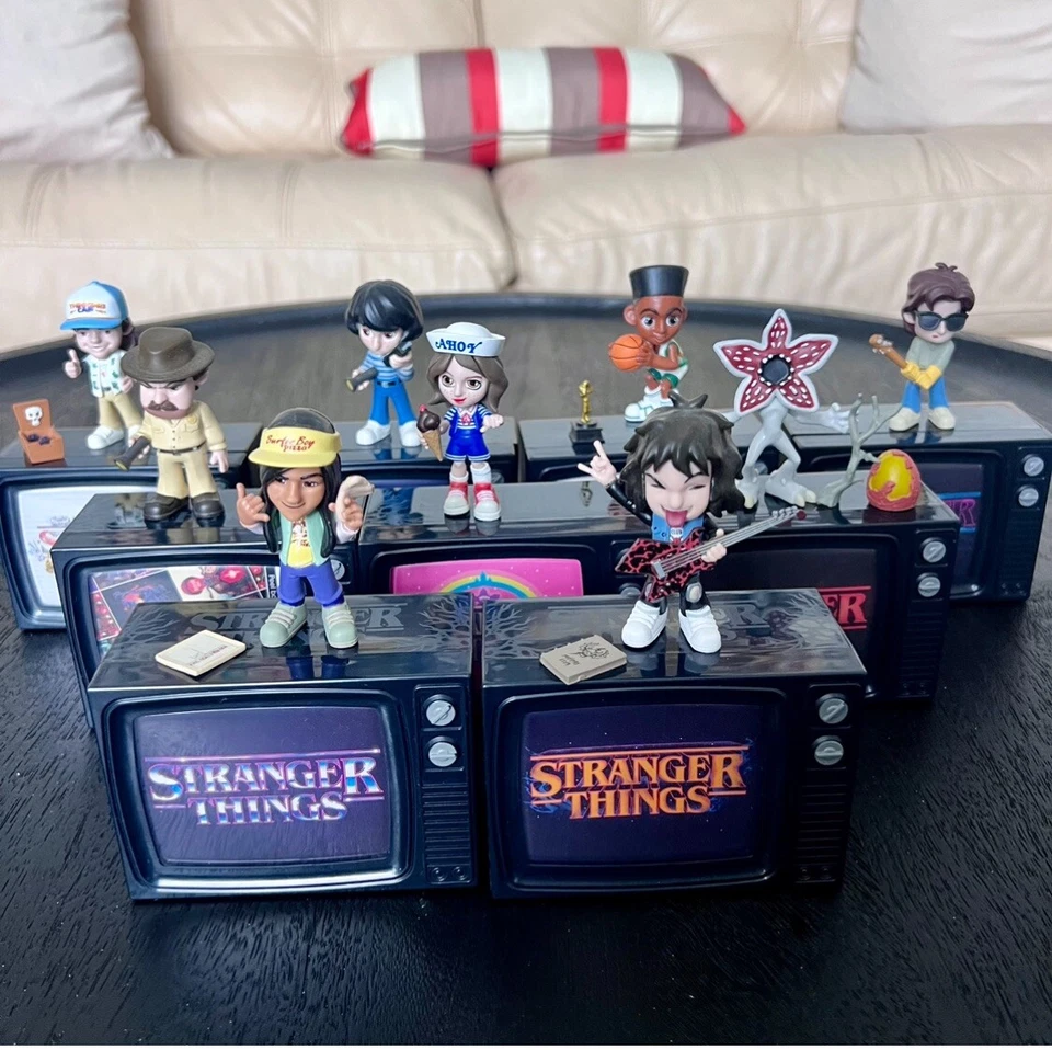 Lote De 9 Stranger Things ARRIBA ABAJO Cápsula Figura Misteriosa YUME Toys Foto 3 de 4