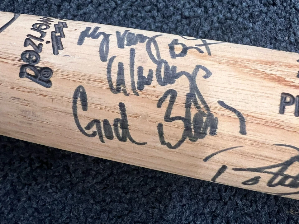 Pittsburgh Pirates Bobby Bonilla Game Ready Bat Autographed To NHL Chris Chelios - Image 3 of 4