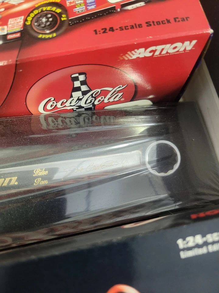 Snap-on Tools 2 Die Cast Cars Dale Earnhardt Sr/Jr, Like Father-Like Son Wrench - Image 3 of 4