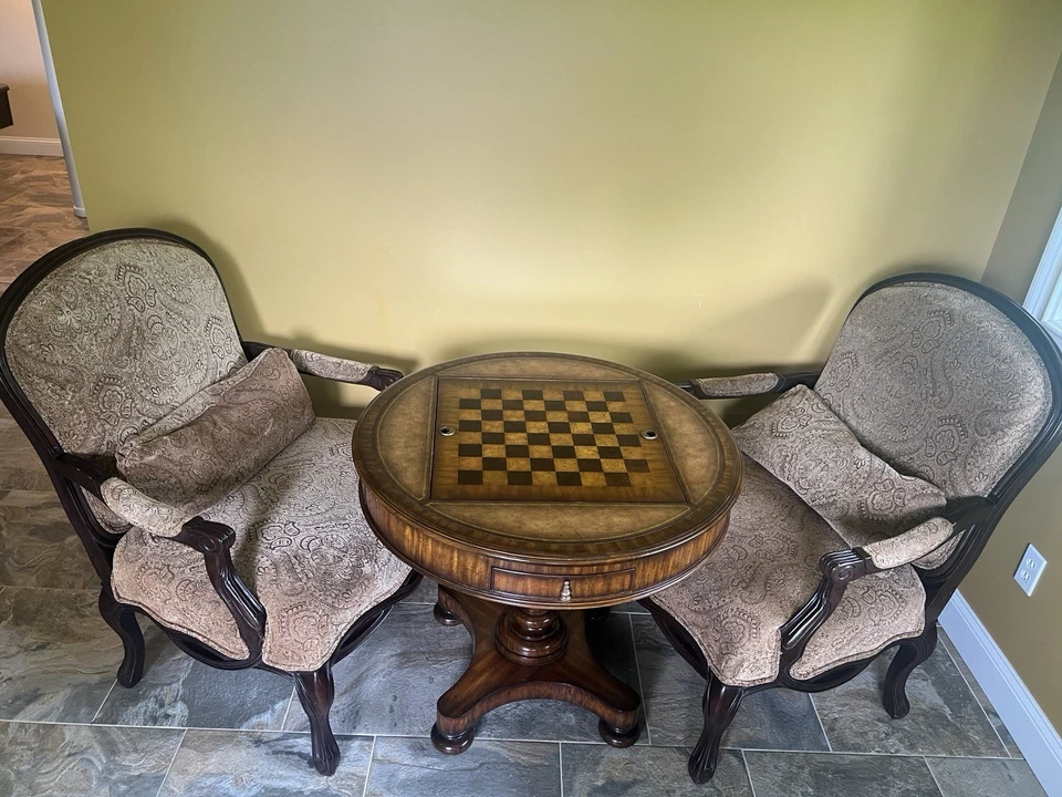 Pair of Carved Arm Lounge Fireside Chairs by Bernhardt – Regency Style - Image 2 of 4