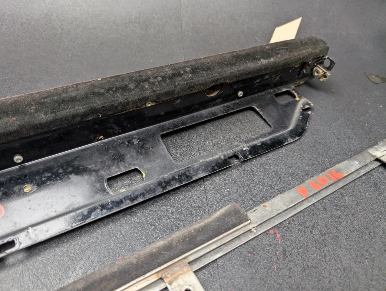 Rolls-Royce Silver Spirit 1981-1988 Front Left Inner Body moldings Set