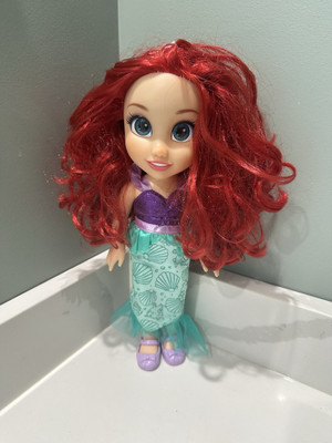 Disney Princess My Friend Ariel Doll 14'' Tall Includes Outfit/Tiara/Shoes