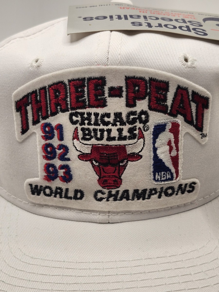 茶*糖様 【最安最終出品】　sportsspecialties Bulls　US 90s VTG CHICAGO BULLS Sports Specialties THREE PEAT 3 NBA