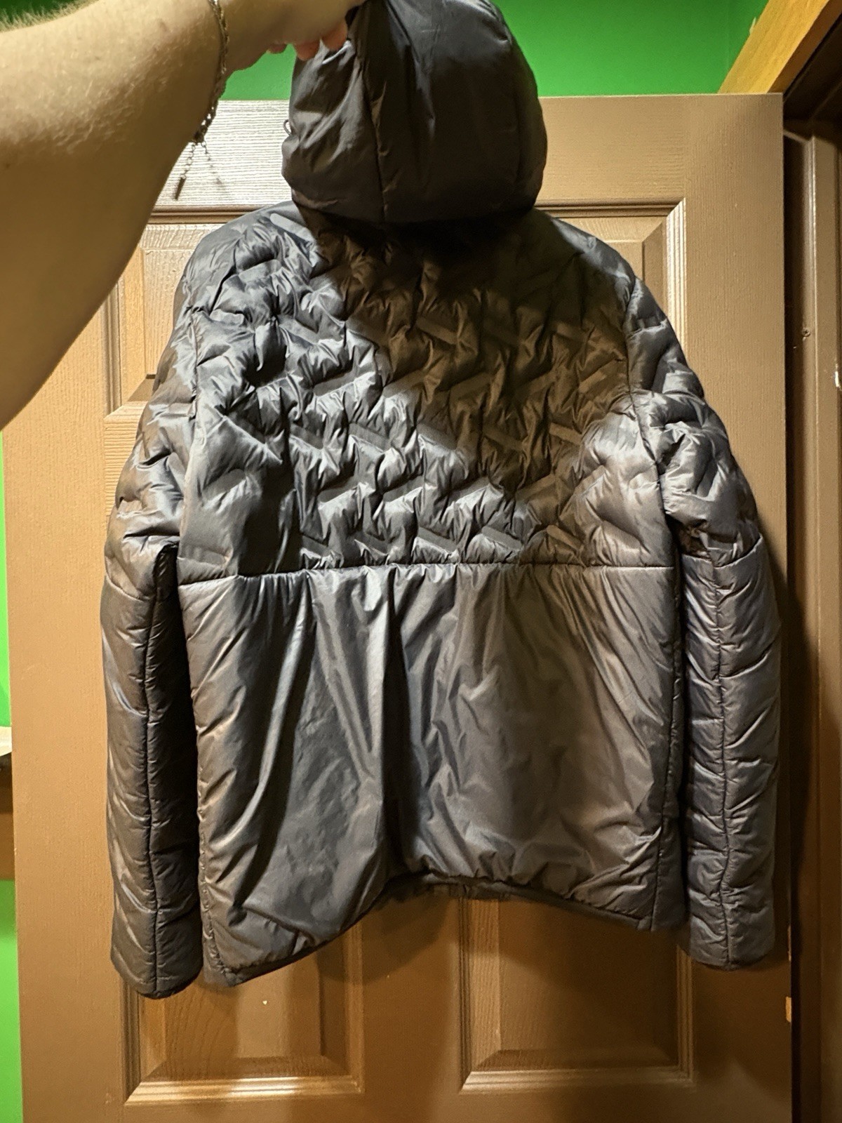 Woman’s Packable Jacket Size Medium Black - image 6