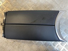 Mercedes-Benz C W205 2020 Armlehne 2056808704 DRK8746 Mercedes-Benz C W205 2020 Armlehne 2056808704 DRK8746