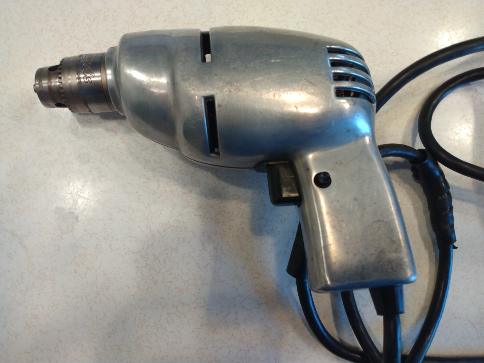 Vintage Chicago Power 3/8" corded drill used 3.4 amps model 
