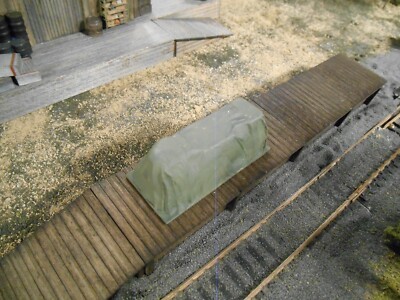 HO Roco Railroad Part Custom Hand Painted Weathered Freight Box Skid #DP517