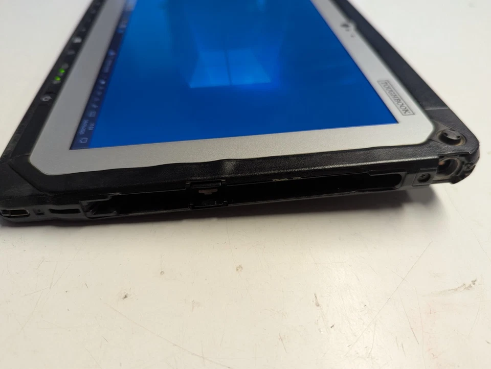 Panasonic Toughbook CF-20 Tablet 8gb 256GB Windows 10 Professional - Image 3 of 4