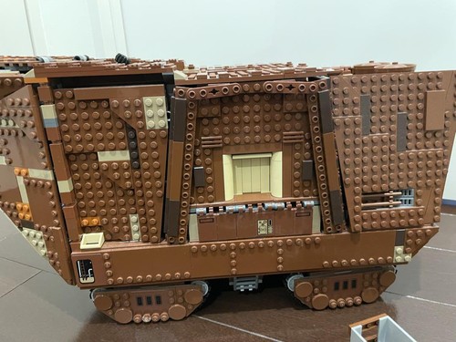 LEGO Star Wars 75059 Sandcrawler UCS Set with Minifigures Ultimate Collector's - Picture 7 of 14